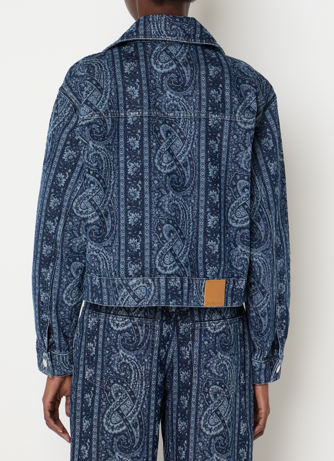 Claudie Pierlot Spijkerjas met print en sjaalkraag - achterkant 2 indigo