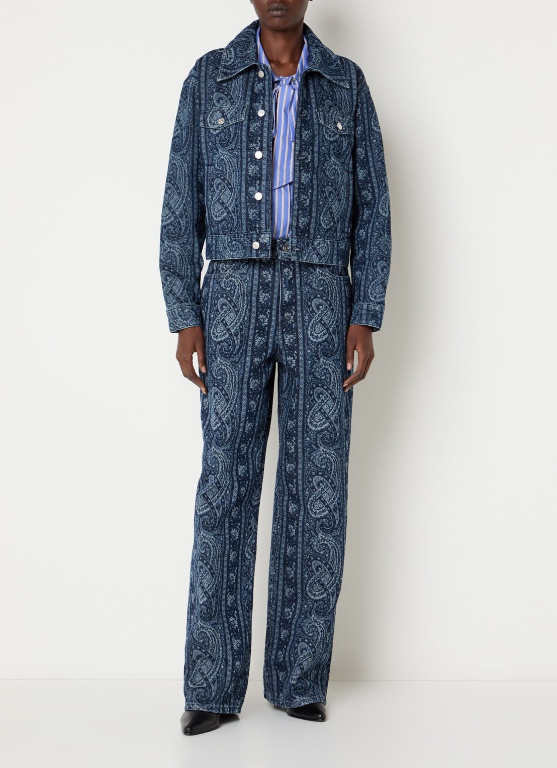 Claudie Pierlot Spijkerjas met print en sjaalkraag - voorkant 4 indigo