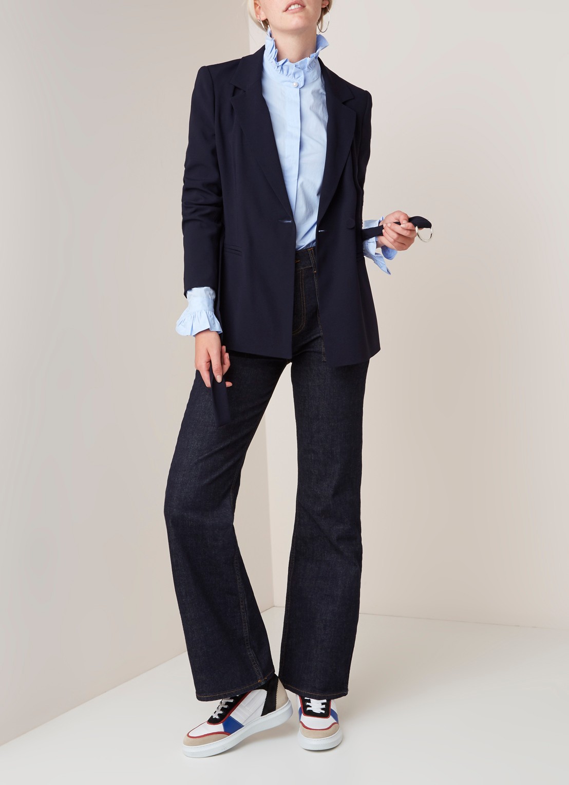 Claudie Pierlot Valayah blazer met steekzakken en ceintuur - voorkant 2 donkerblauw