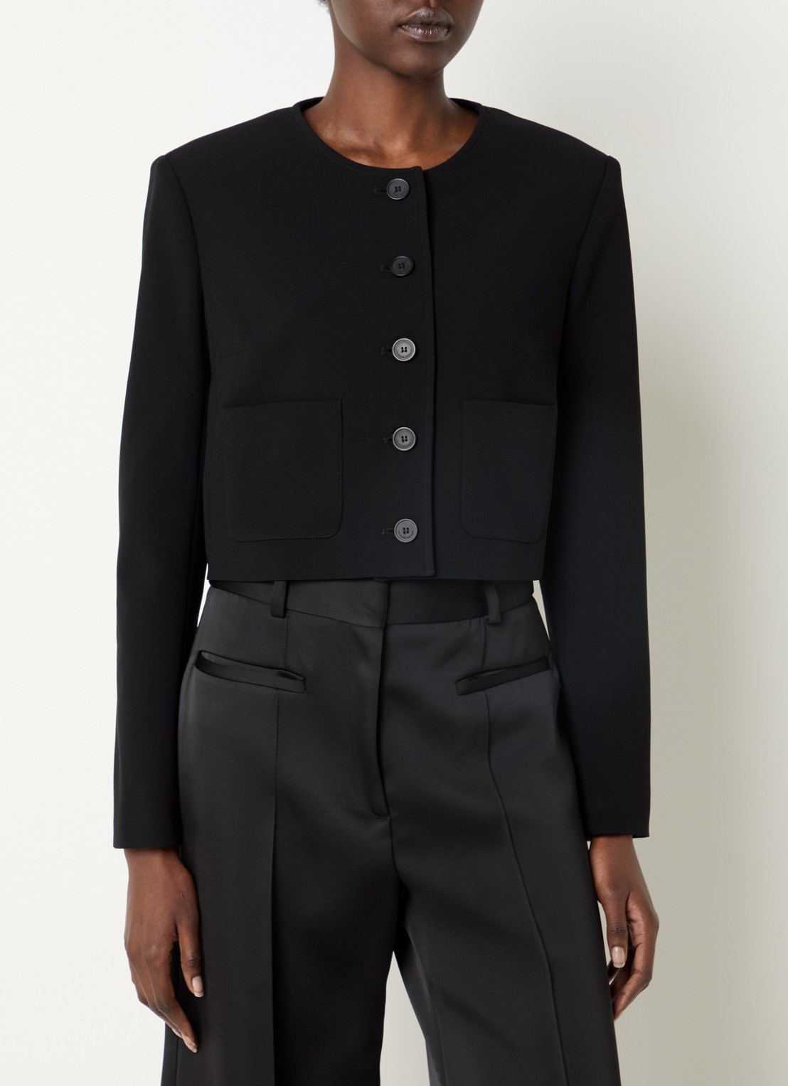Claudie Pierlot Vanilleter cropped jack met opgestikte zakken - detail 3 zwart