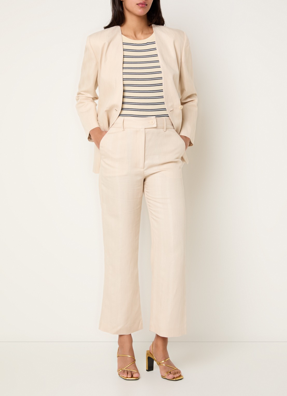 Claudie Pierlot Vassila blazer in linnenblend met ceintuur - voorkant 3 creme