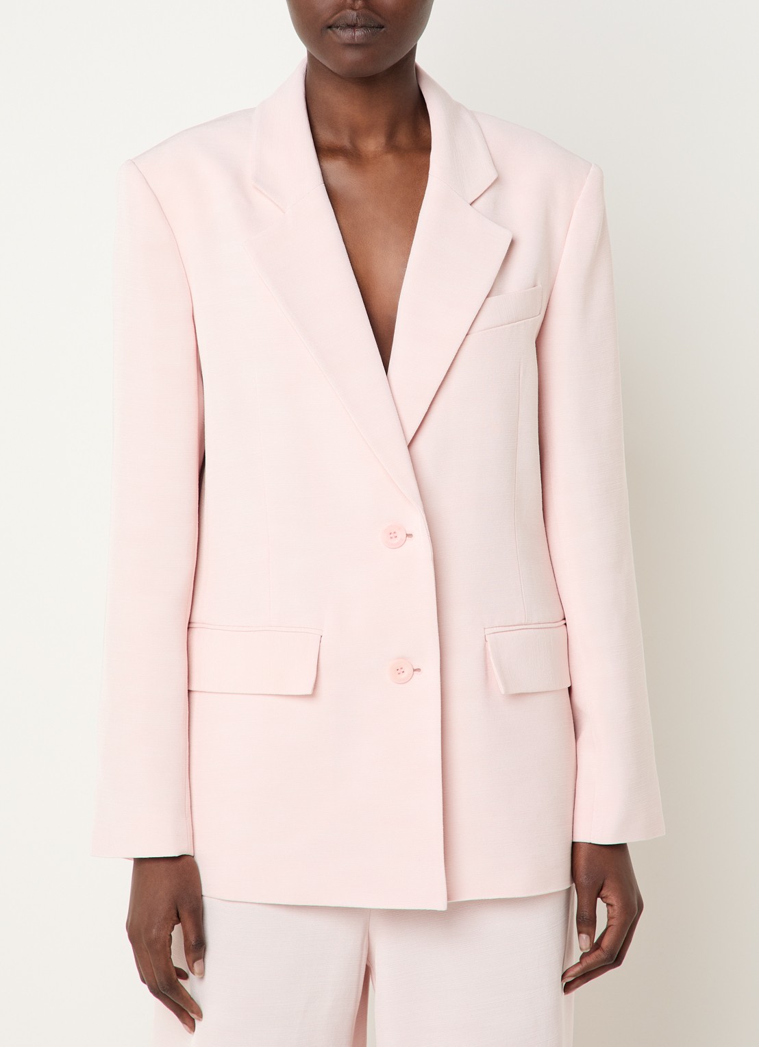 Claudie Pierlot Vayanabis blazer met klepzakken - detail 2 lichtroze