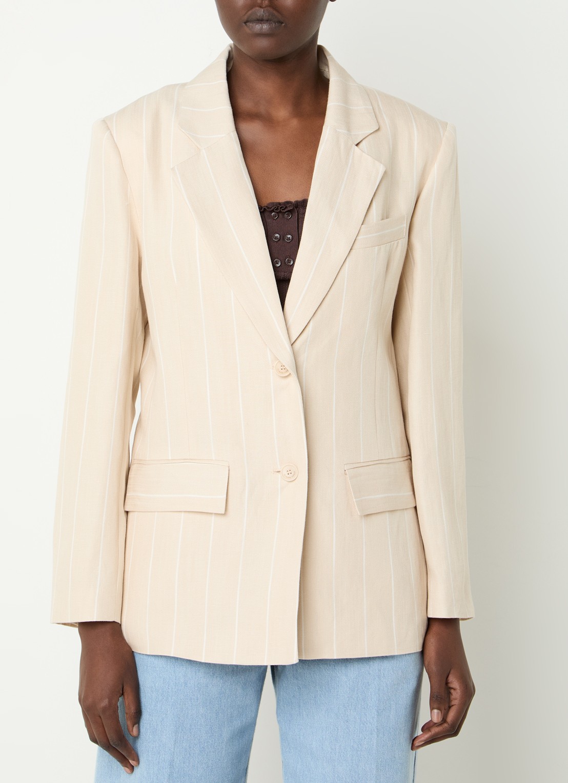 Claudie Pierlot Vayanarayee blazer in linnenblend met streepprint - detail beige