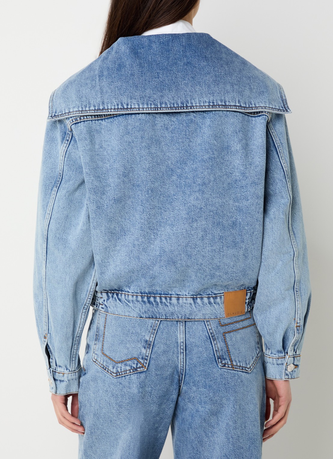 Claudie Pierlot Vesna spijkerjas met klepzakken - achterkant 2 indigo