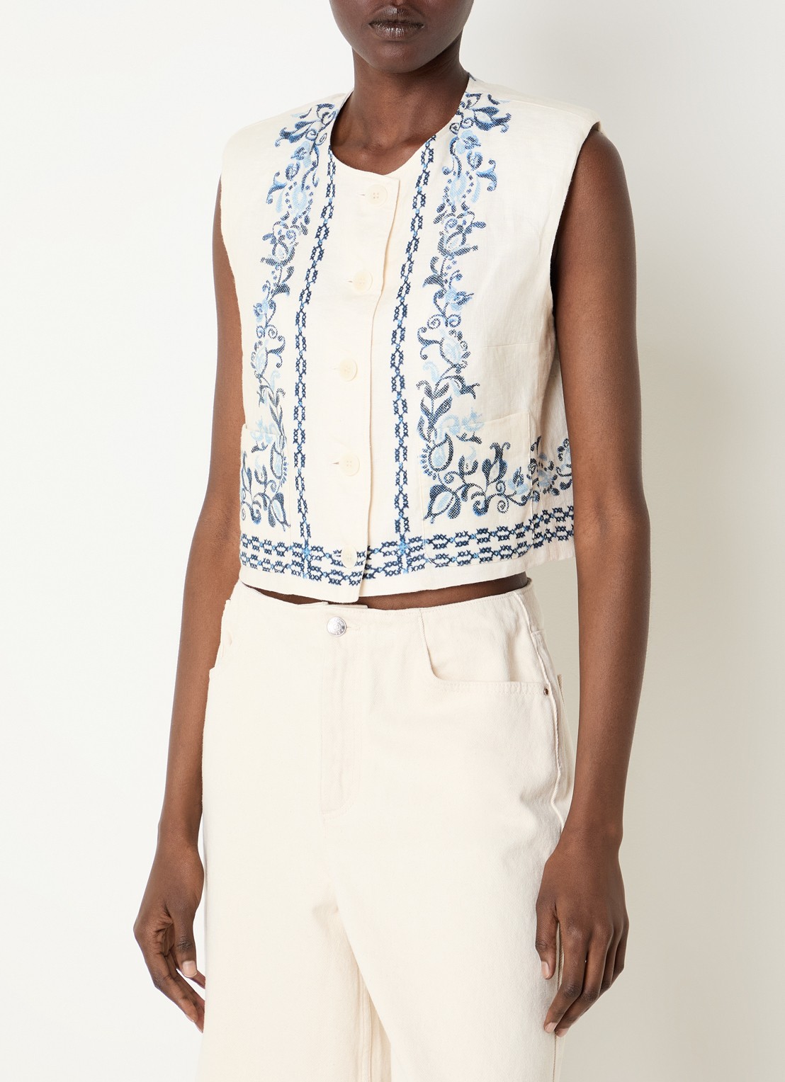 Claudie Pierlot Viviane gilet van linnen met schoudervulling en print - detail 2 gebroken wit