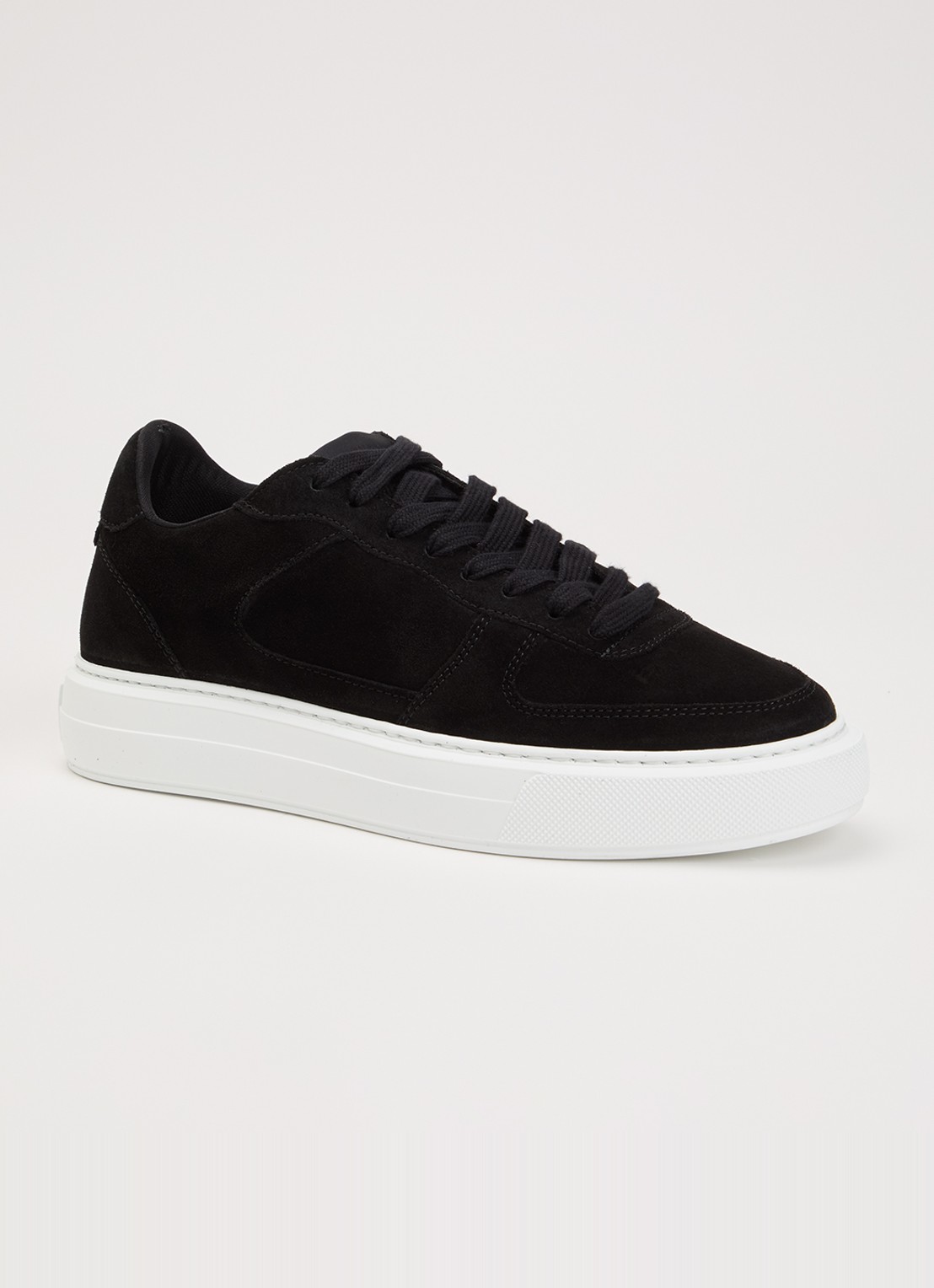 Cleens Court sneaker van suède - voorkant zwart