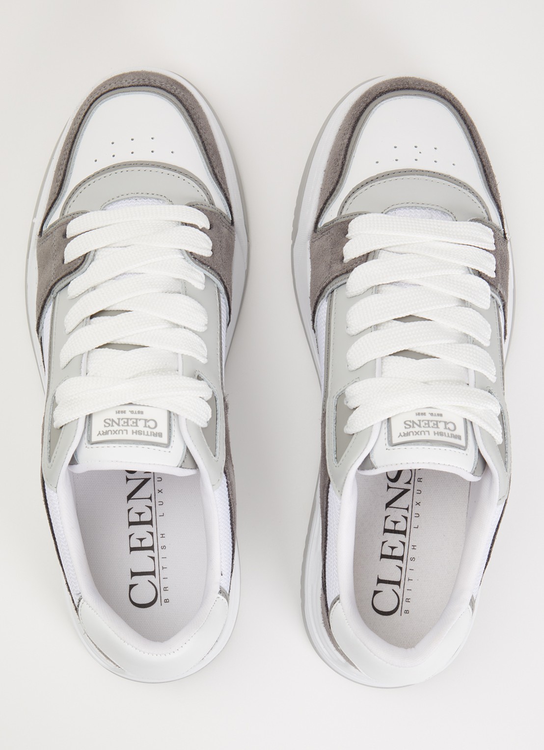 Cleens Lay Up sneaker met leren suède details - detail 4 grijs