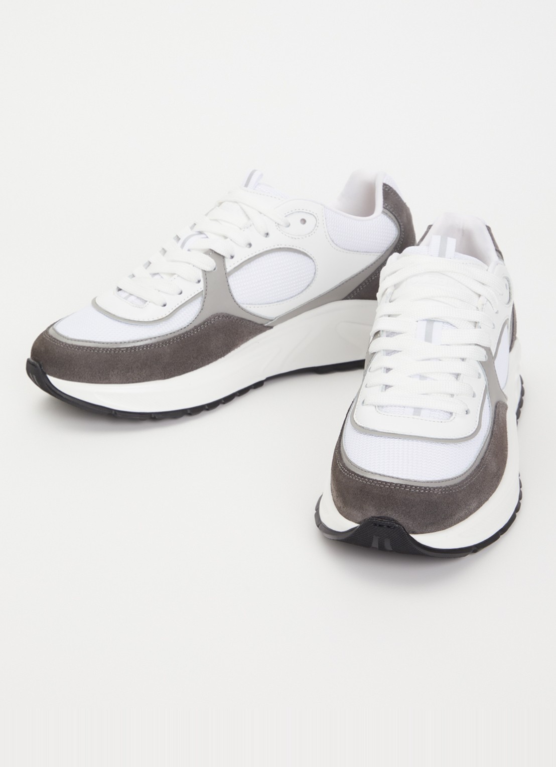 Cleens Onesixty sneaker met suède details - detail grijs