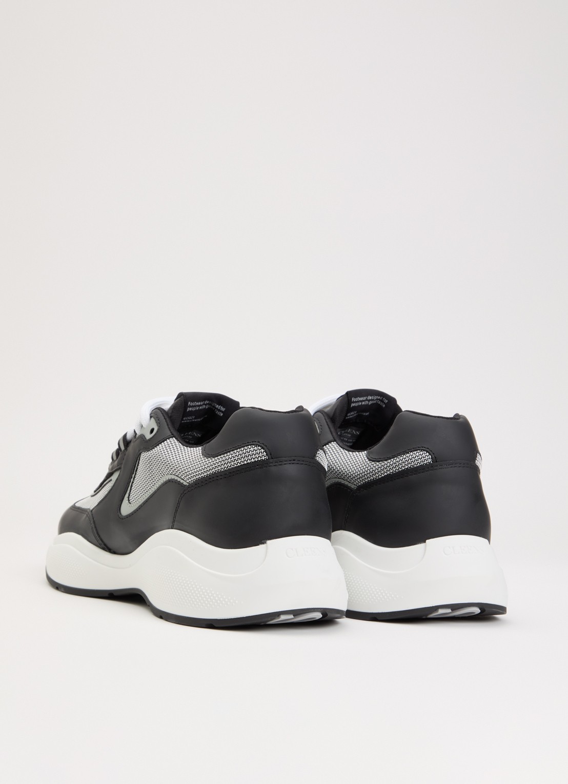 Cleens Podium sneaker van leer met details van mesh - achterkant zwart