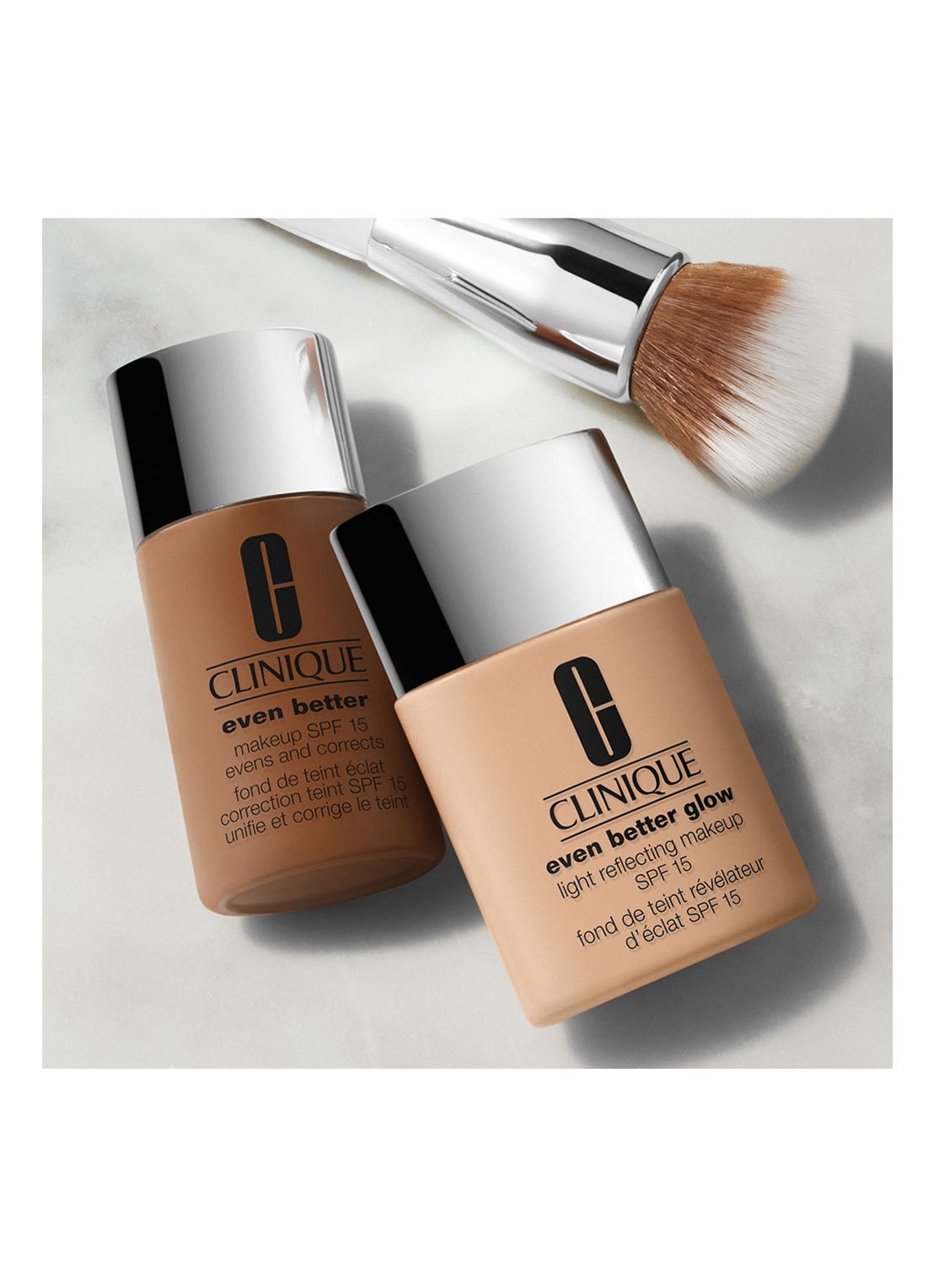 Clinique Buff Foundation Brush - foundation kwast - detail 4 undefined