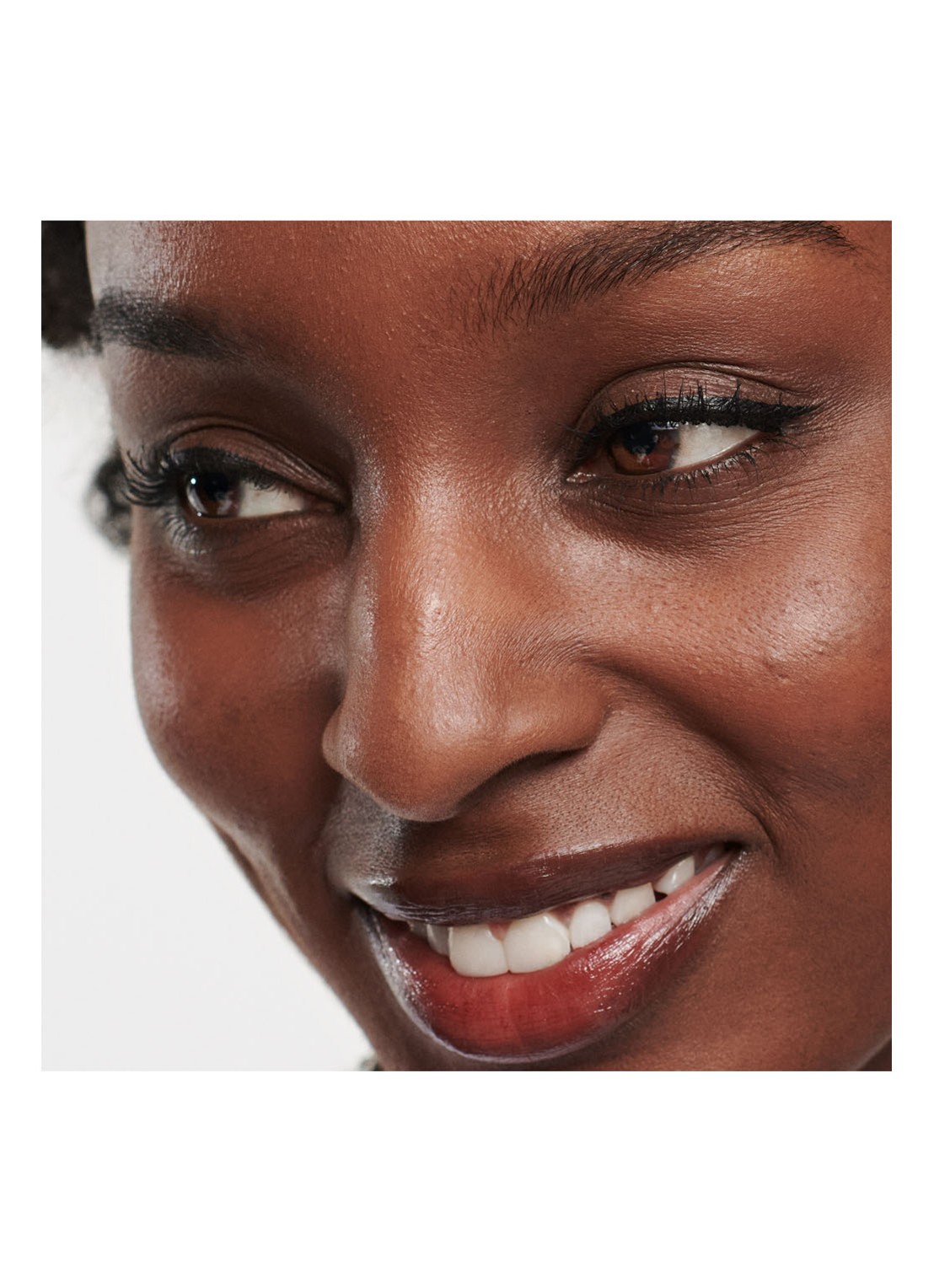 Clinique High Impact Easy Liquid Liner - eyeliner - detail 3 03 - espresso