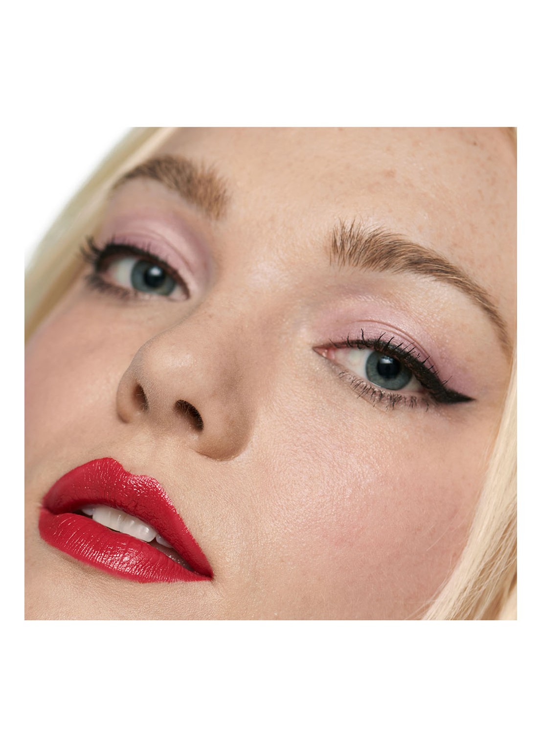 Clinique Quickliner For Brows - wenkbrauwpotlood - detail 4 03 soft brown
