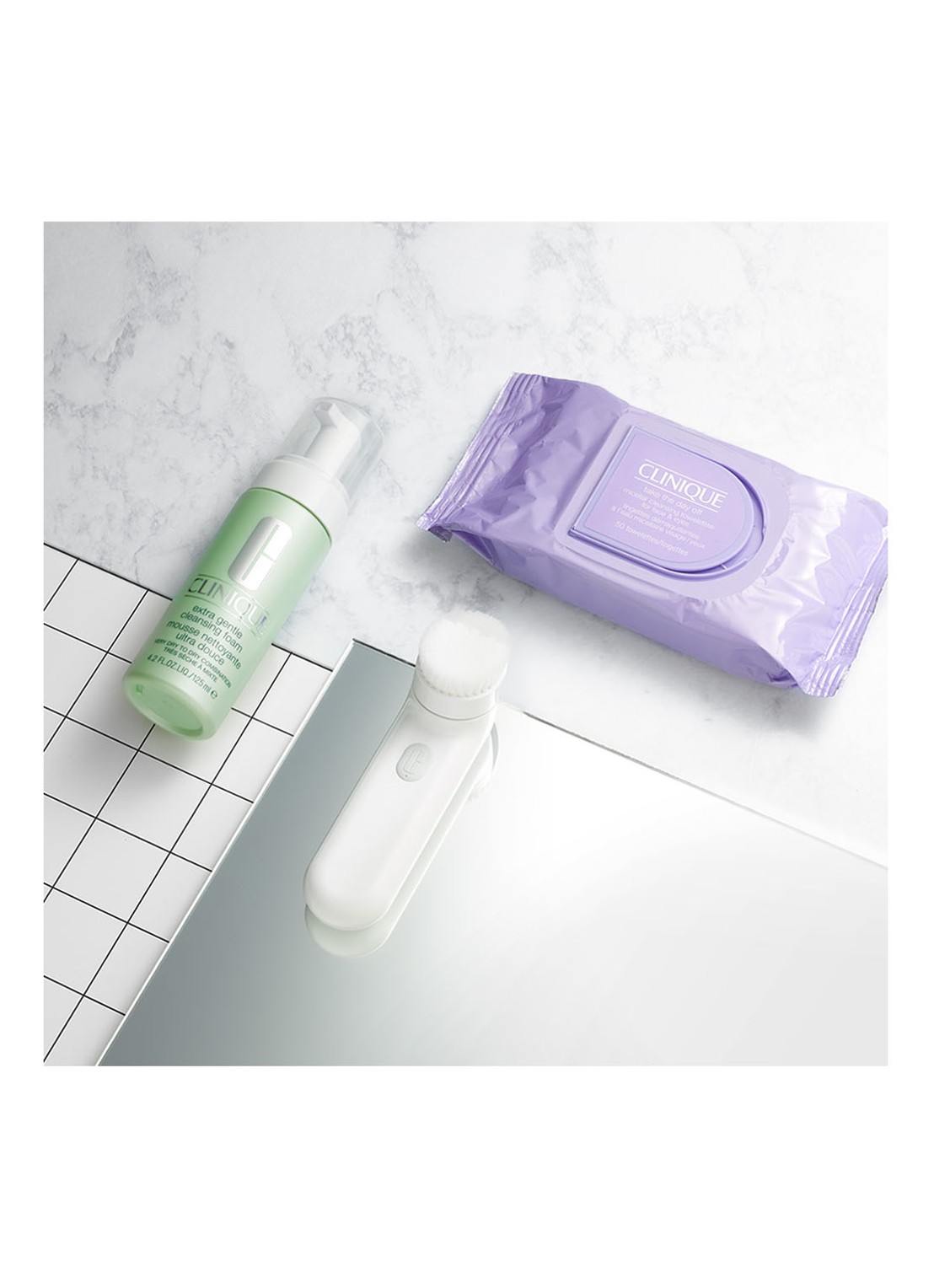Clinique Stap 1: Reinigen - Extra Gentle Cleansing Foam - reinigingsschuim - detail 4 undefined