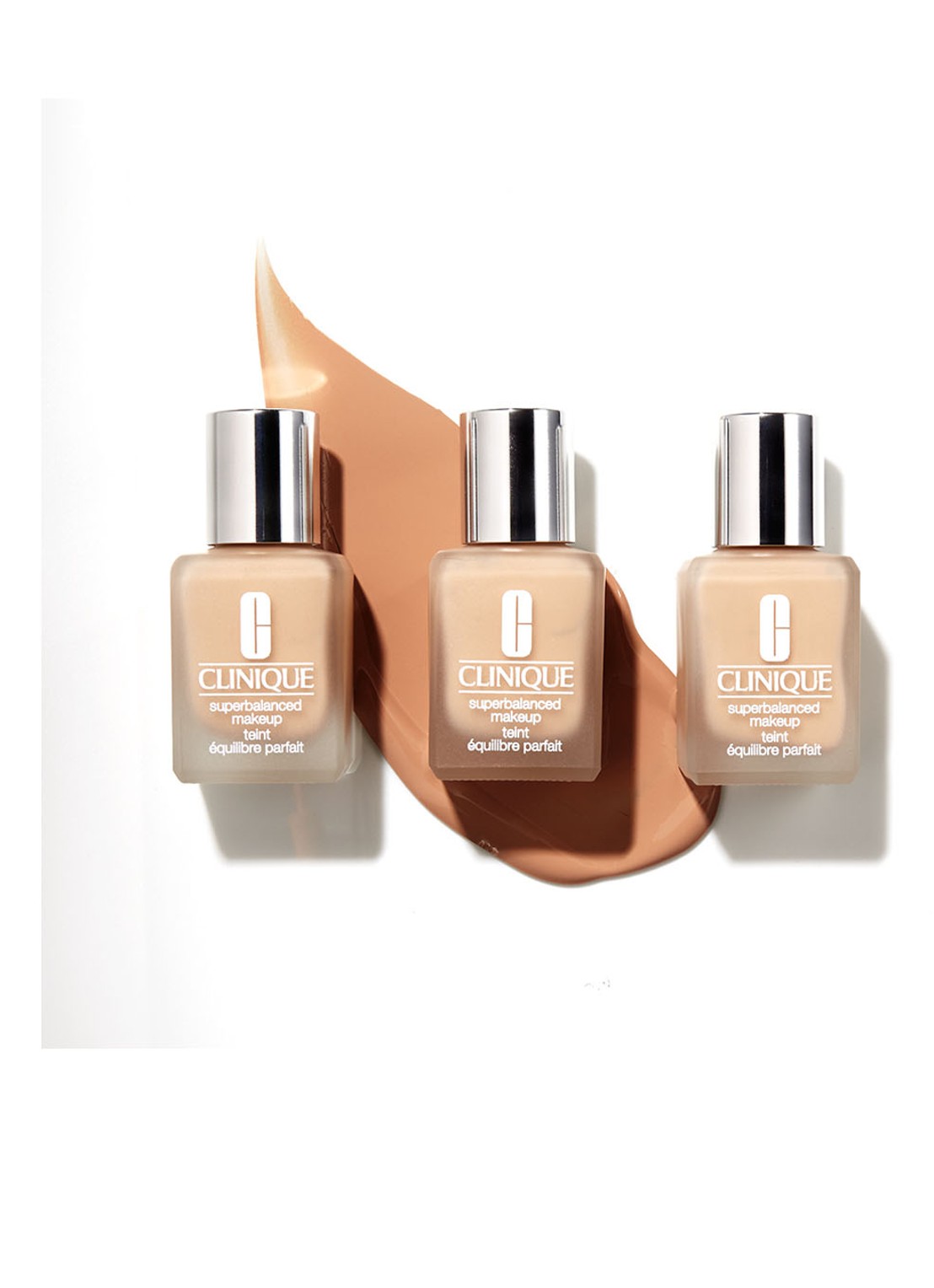 Clinique Superbalanced Make up Foundation - detail 5 cn 63,5