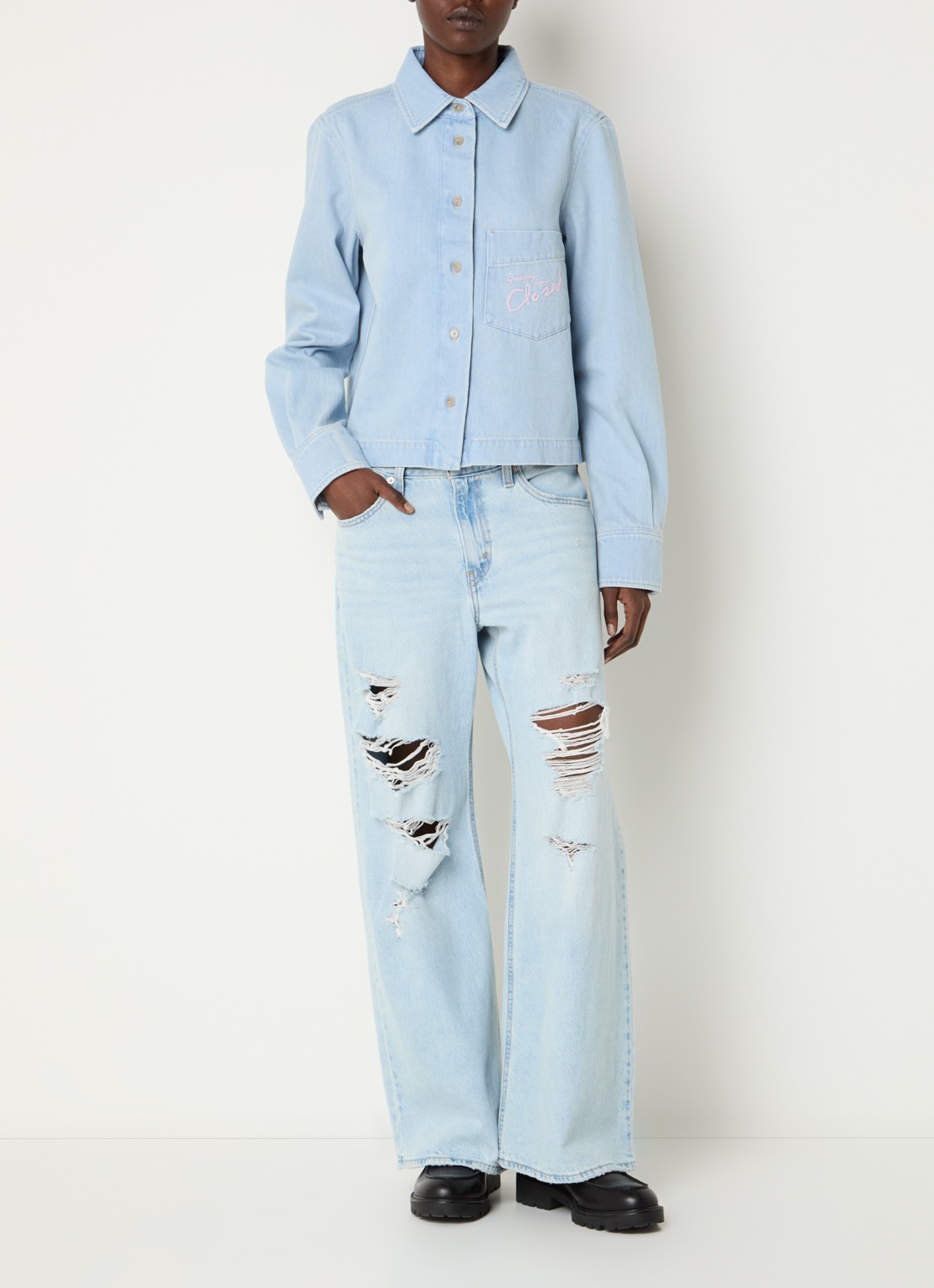CLOSED Blouse van denim met borduring - voorkant 2 lichtblauw