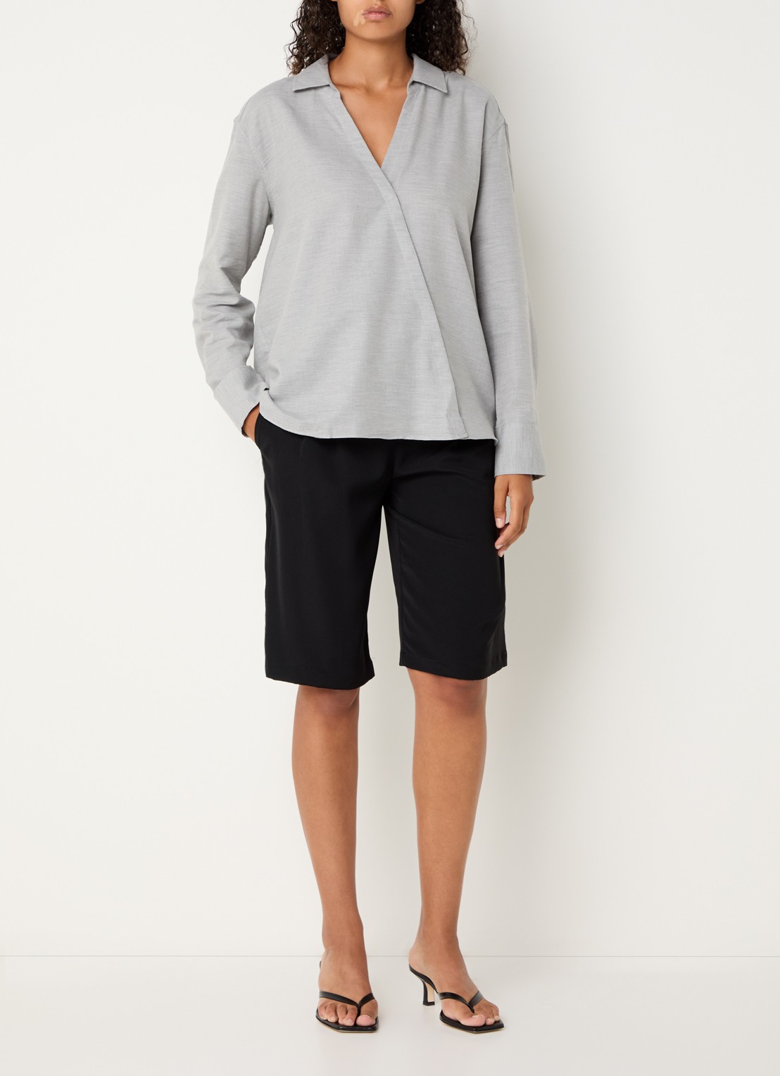 CLOSED Blouse van kasjmier met asymmetrische zoom - voorkant 2 lichtgrijs
