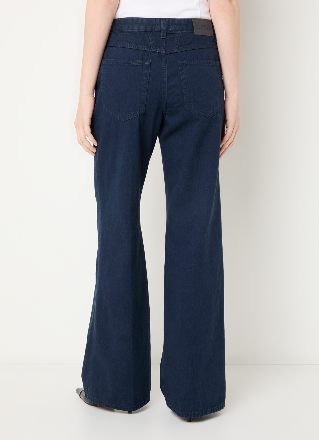 CLOSED Gillan high waist flared jeans met donkere wassing - achterkant 3 indigo