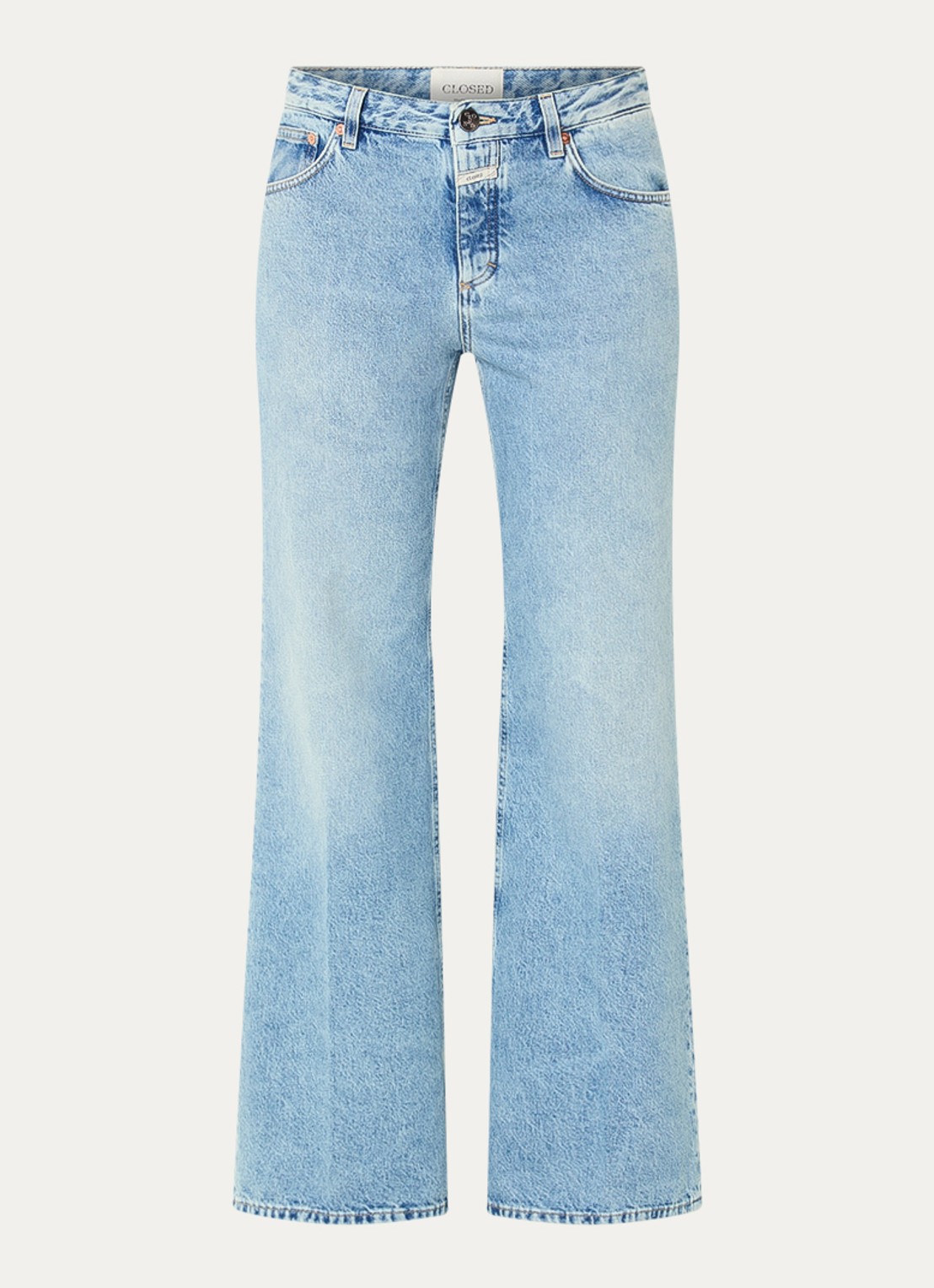 CLOSED Gillan low waist flared jeans met lichte wassing  - voorkant lichtblauw