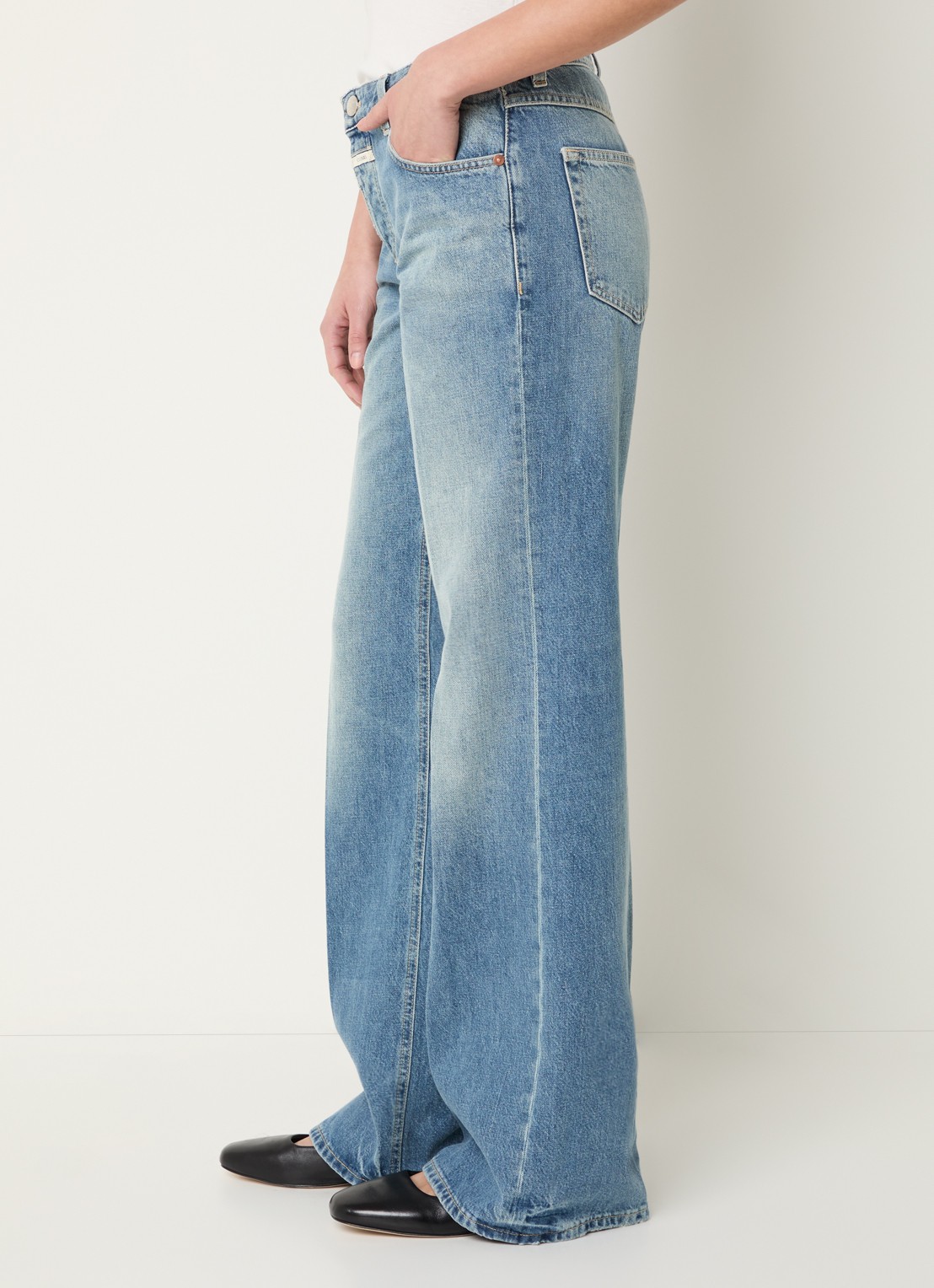 CLOSED Gillan mid waist loose fit jeans met lichte wassing - detail 4 indigo