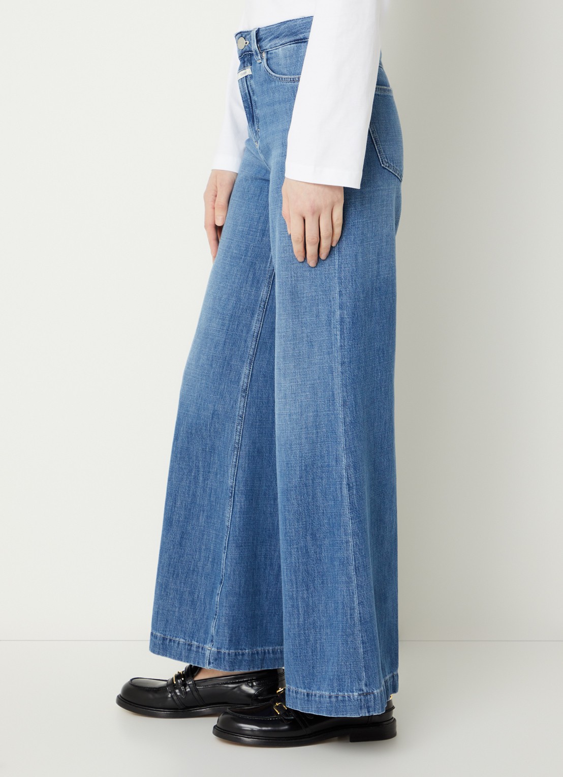 CLOSED Glow Up high waist flared jeans met medium wassing - detail 3 indigo