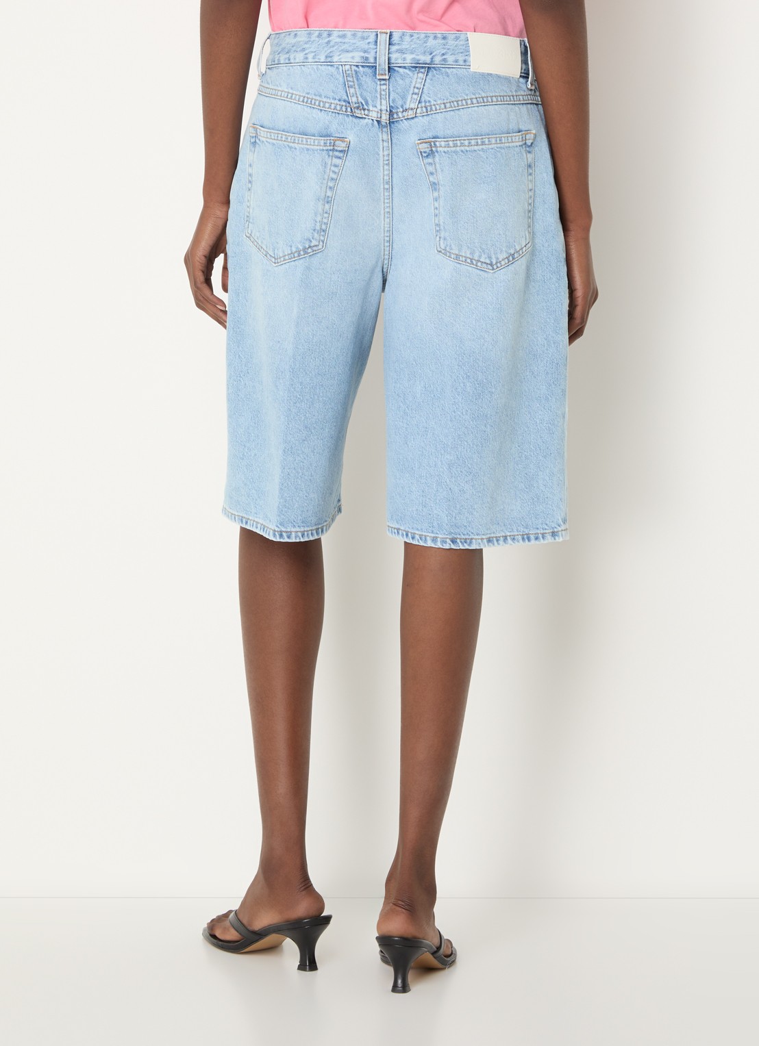 CLOSED Jenica high waist wide leg korte broek van denim - achterkant 3 indigo