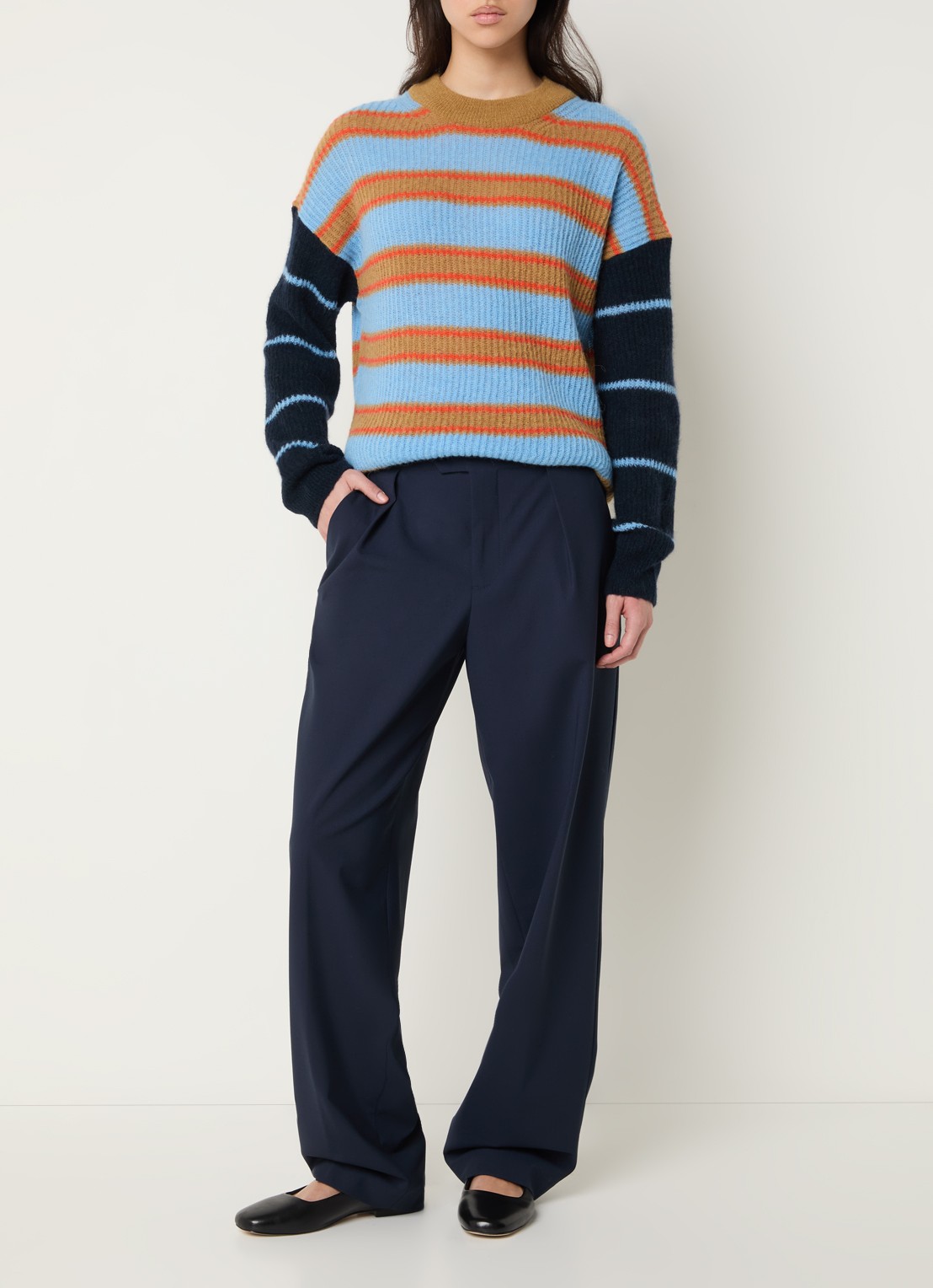 CLOSED Mawson mid waist tapered fit pantalon in wolblend - voorkant 4 donkerblauw