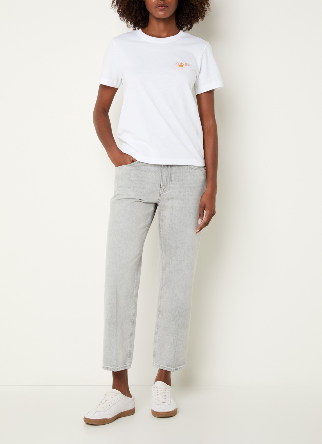 CLOSED Milo mid waist straight fit cropped jeans met gekleurde wassing  - voorkant 2 lichtgrijs