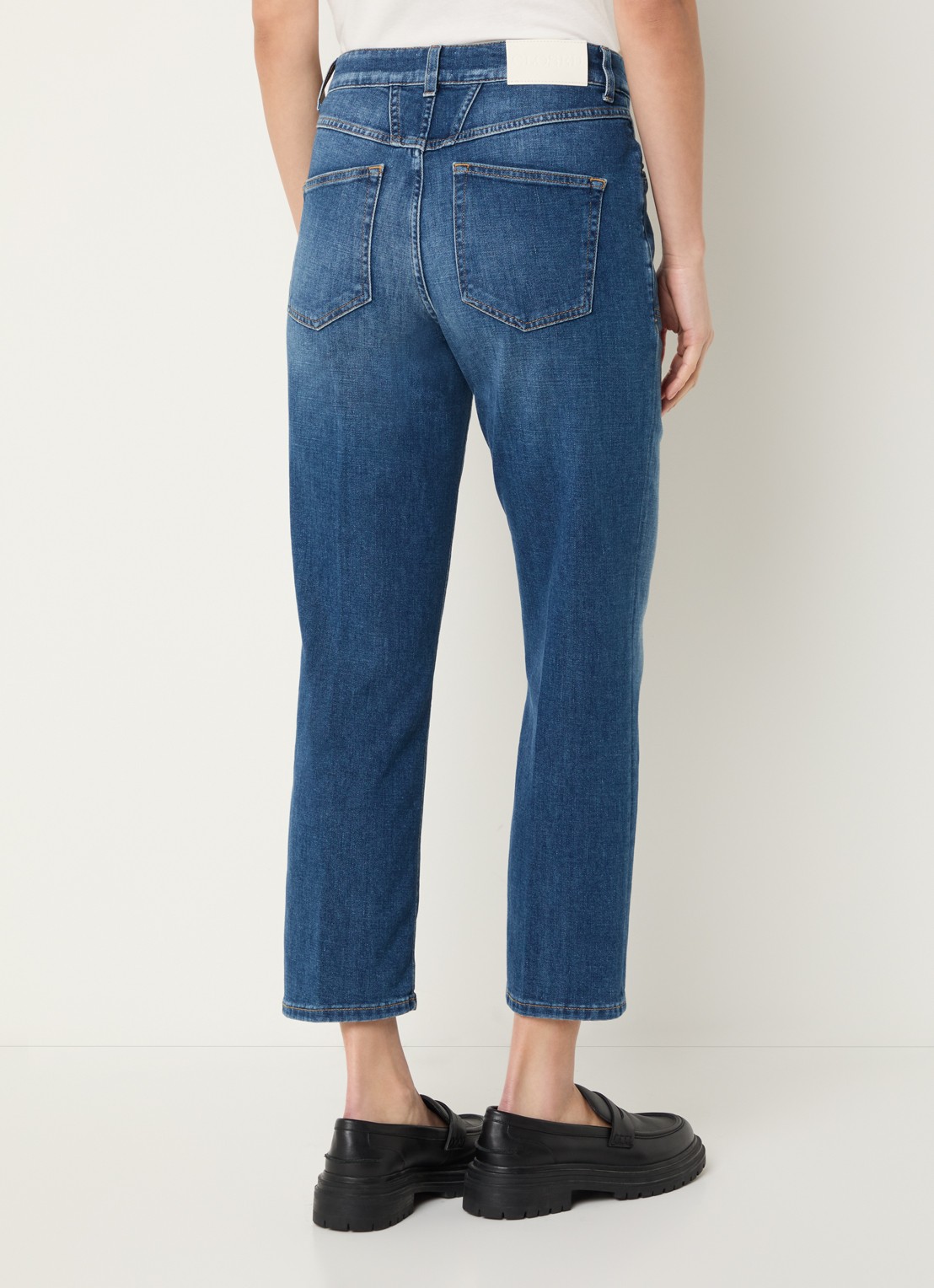 CLOSED Mira-X mid waist straight leg cropped jeans met medium wassing - achterkant indigo