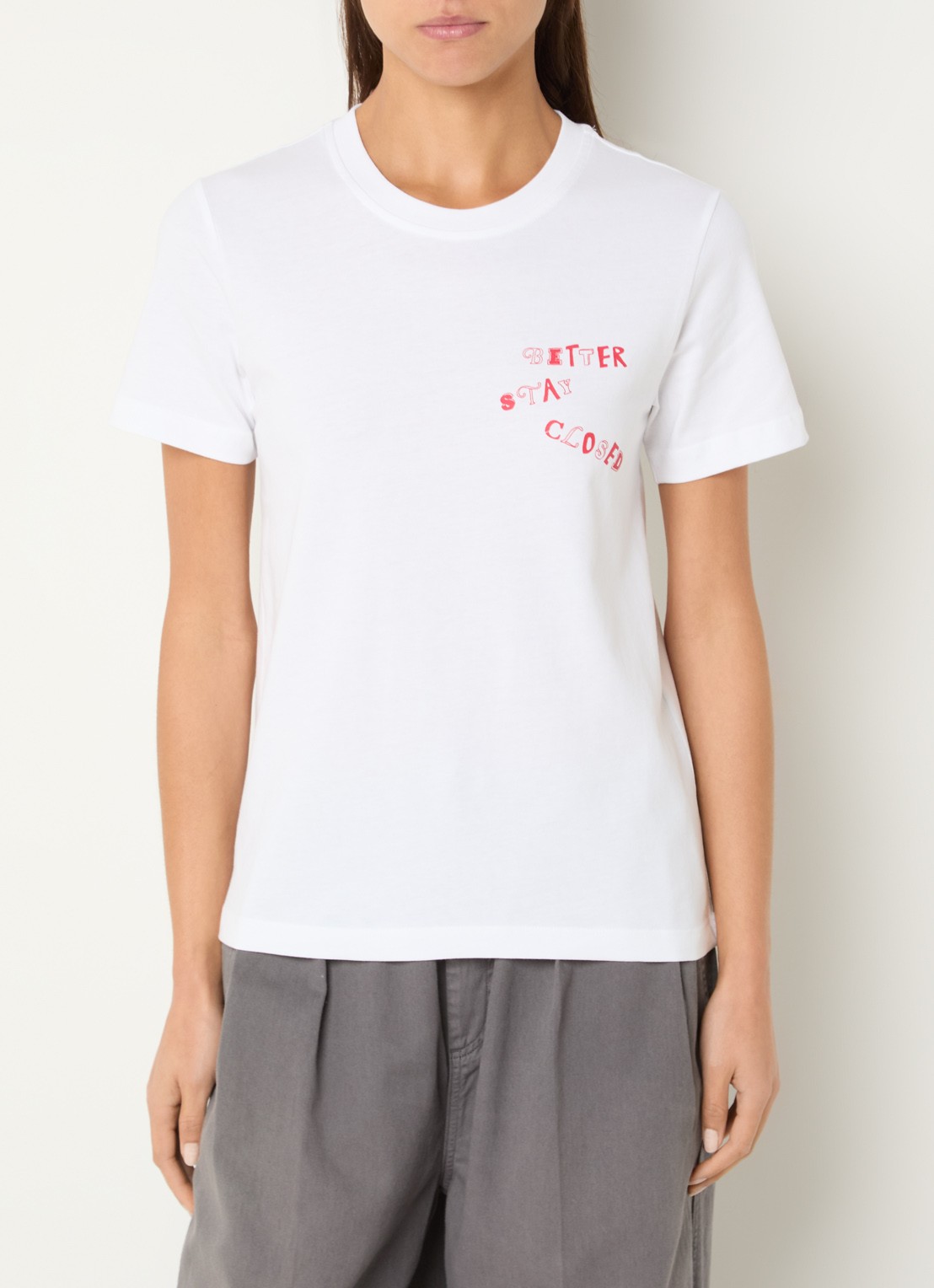 CLOSED T-shirt met logoprint - detail 4 wit