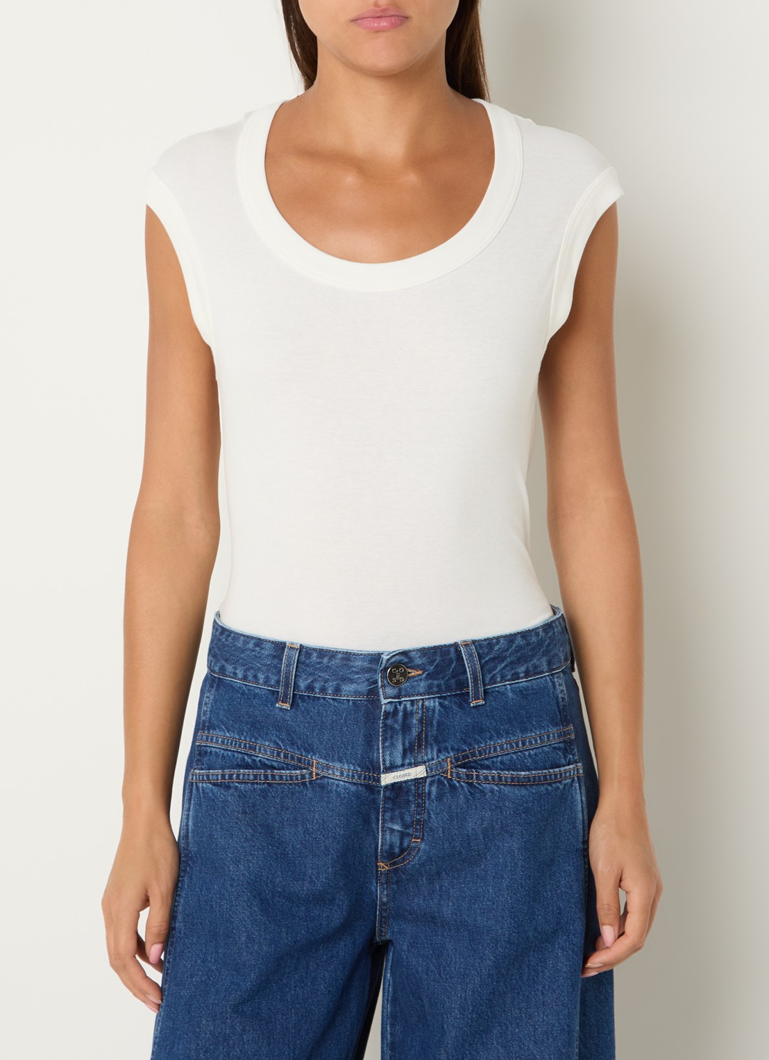 CLOSED Tanktop met ronde hals - detail 2 gebroken wit