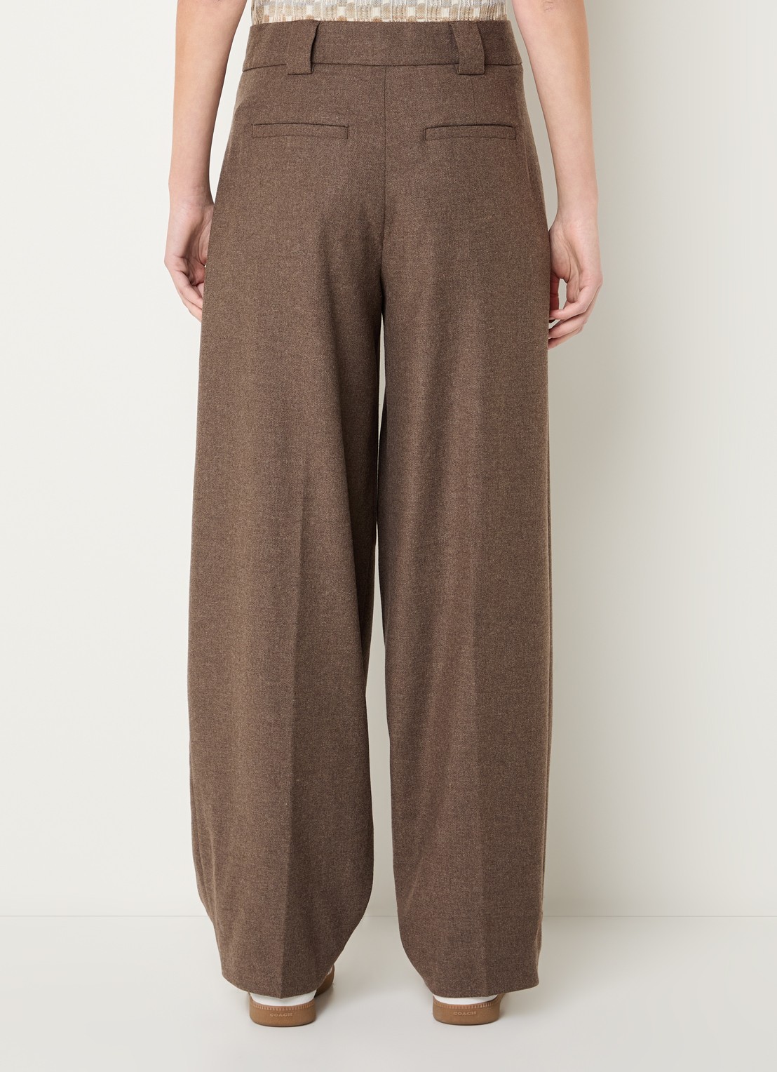 CLOSED Wendlyn high waist wide leg pantalon in wolblend - achterkant bruin