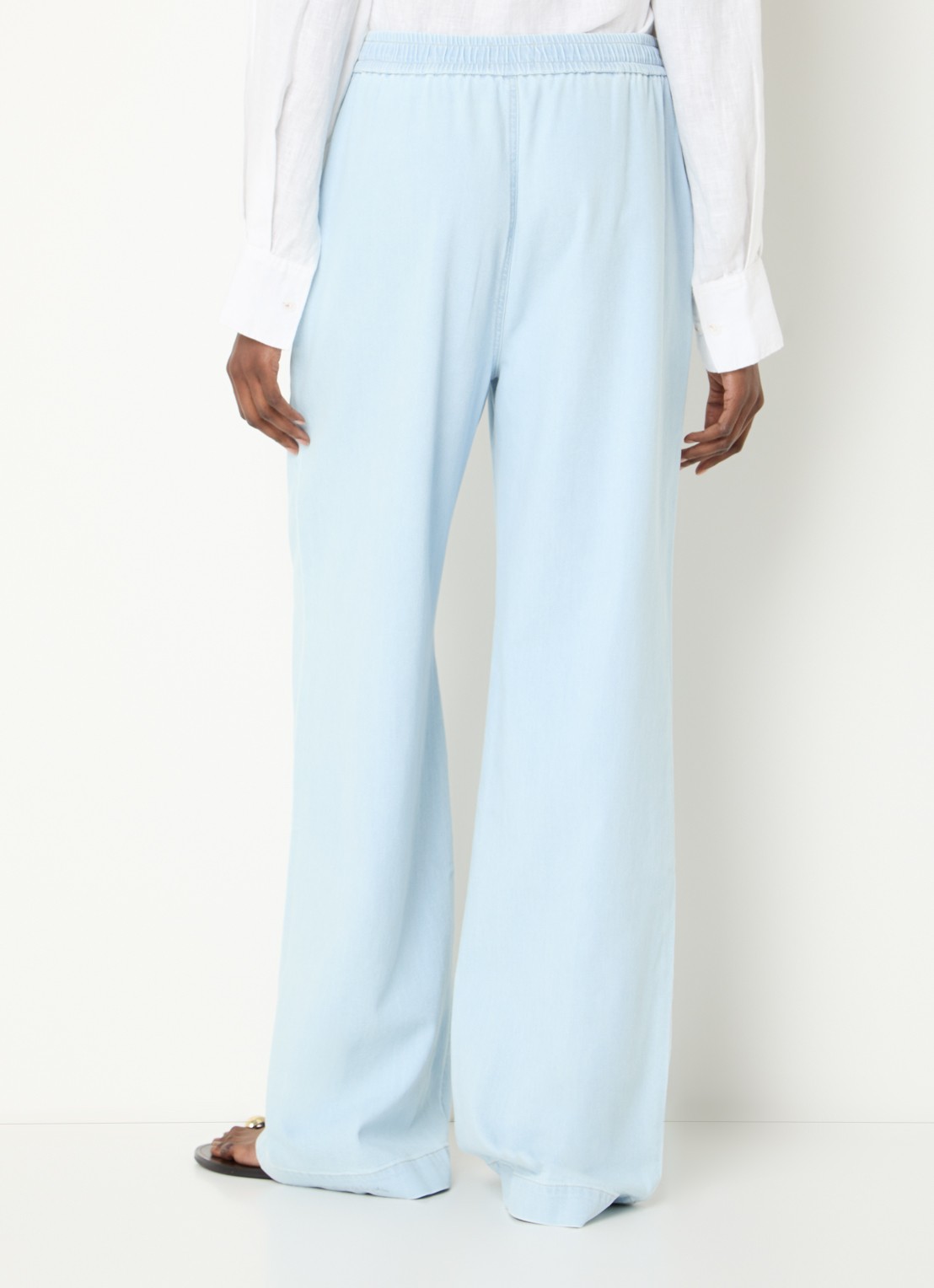 CLOSED Winona mid waist wide leg jeans met lichte wassing  - achterkant 4 indigo