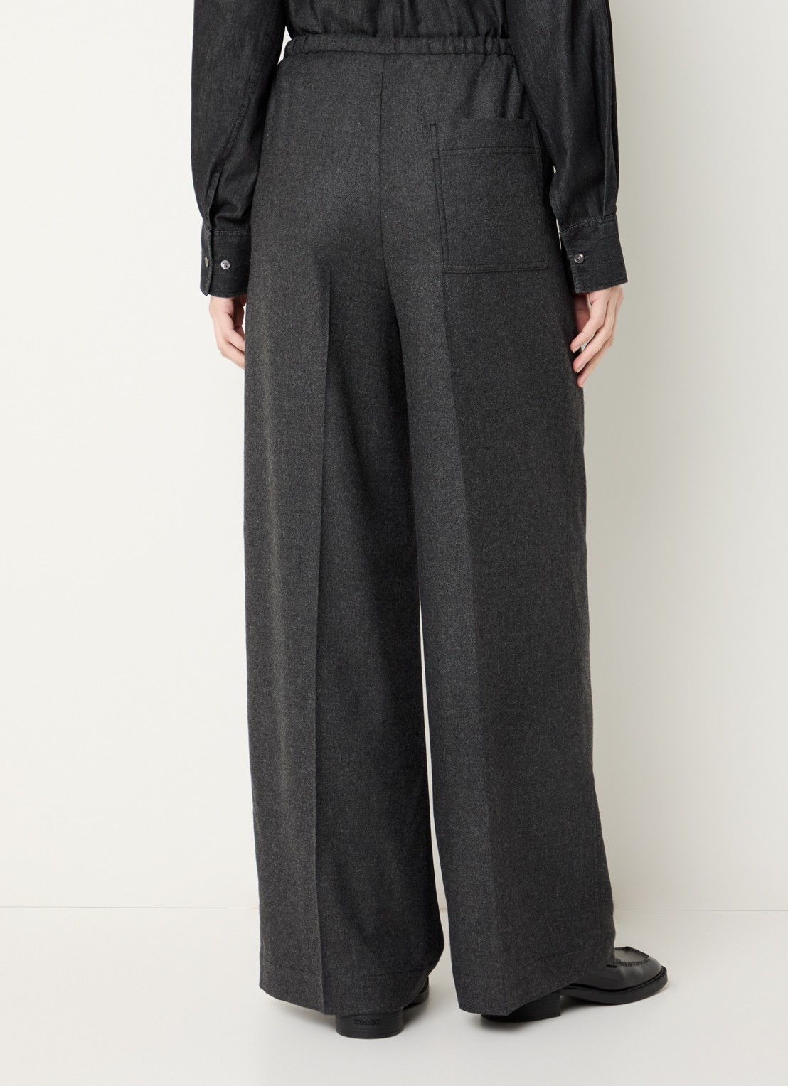 CLOSED Wynston high waist wide fit pantalon in wolblend met steekzakken - achterkant 2 antraciet