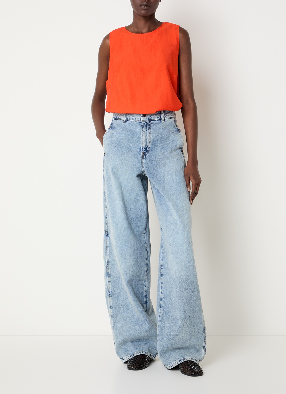 Co'Couture Aura A-lijn top met rugdecolleté  - voorkant 2 orange