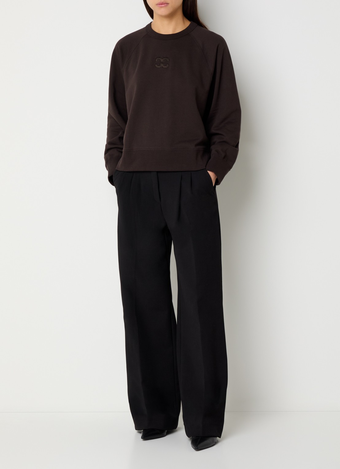 Co'Couture Eris sweater met logoborduring - voorkant 3 donkerbruin