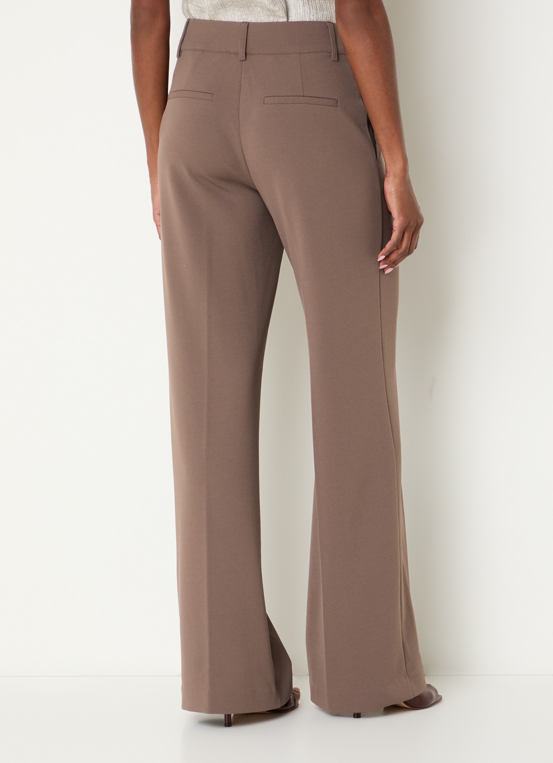 Co'Couture Falcon mid waist flared fit pantalon met steekzakken - achterkant lichtbruin