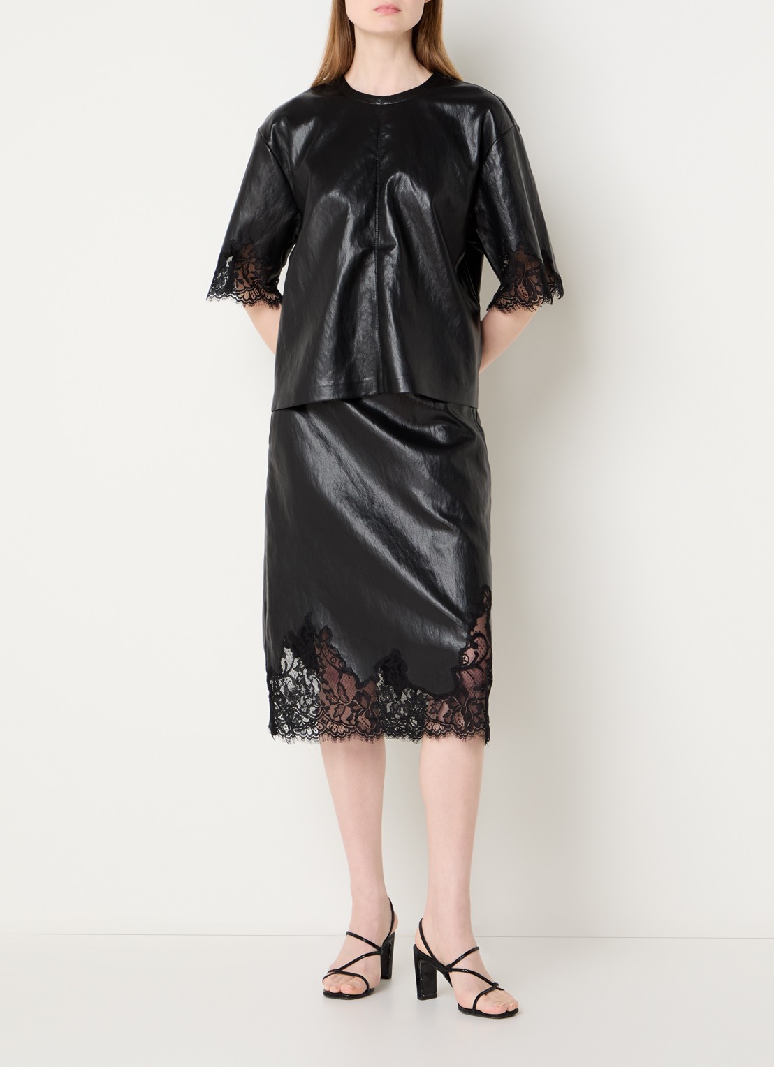 Co'Couture GittCC top van imitatieleer met details van kant - voorkant 2 zwart