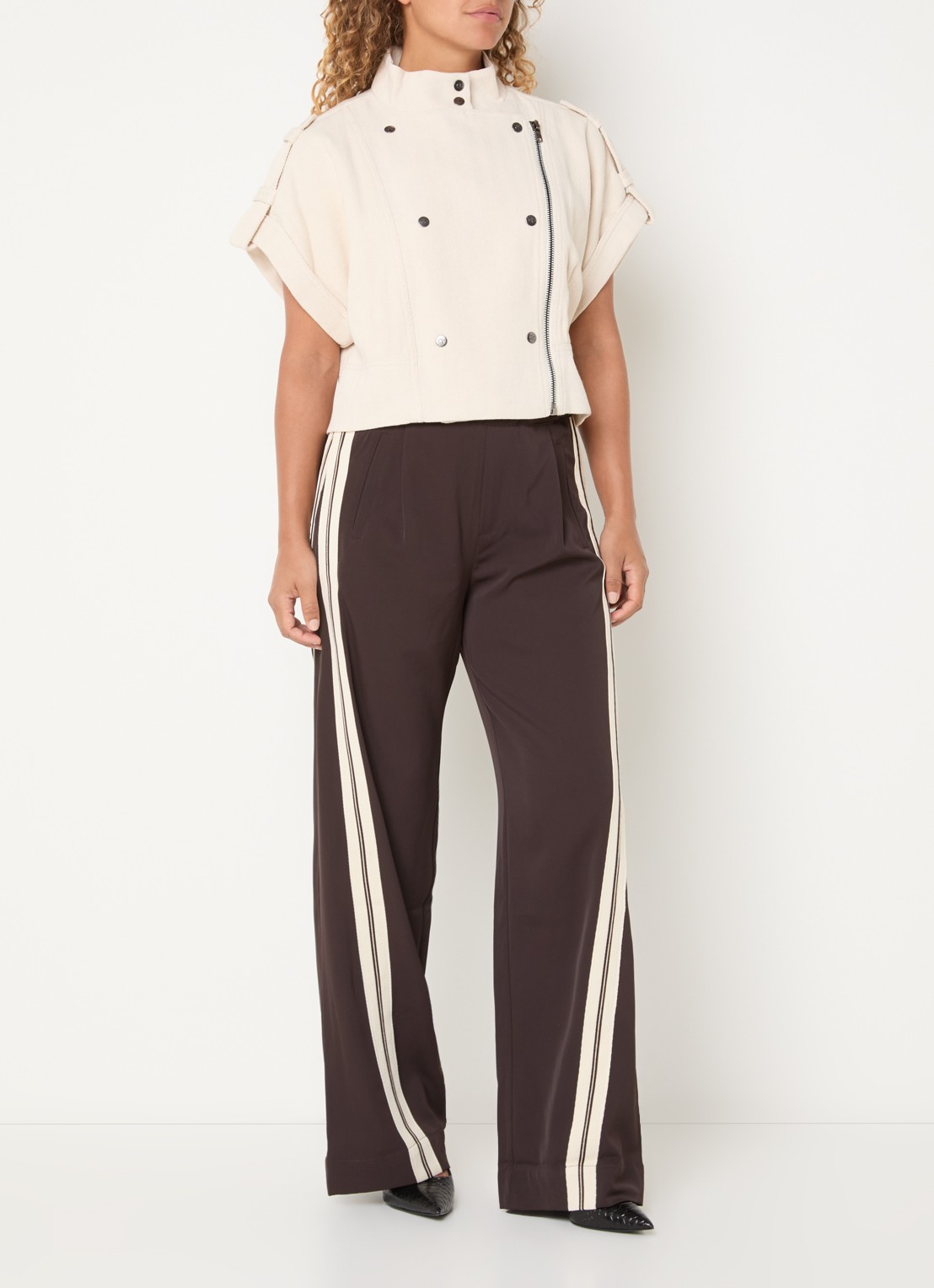 Co'Couture High waist straight fit pantalon met steekzakken - voorkant 2 donkerbruin