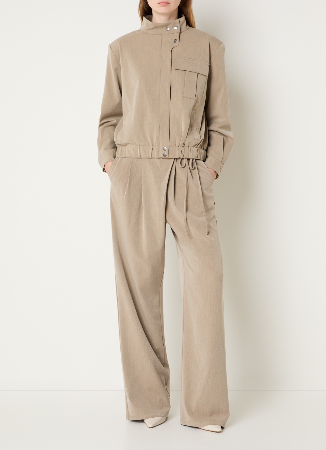 Co'Couture High waist wide fit pantalon met steekzakken - voorkant 2 donkerbeige