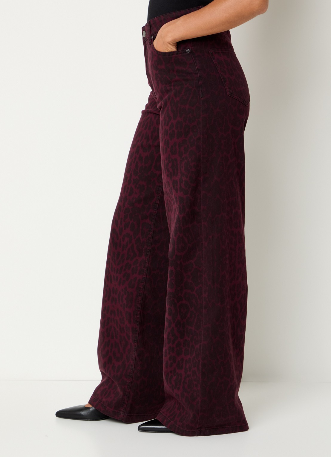 Co'Couture Leo high waist wide leg jeans met panterprint - detail 2 bordeauxrood