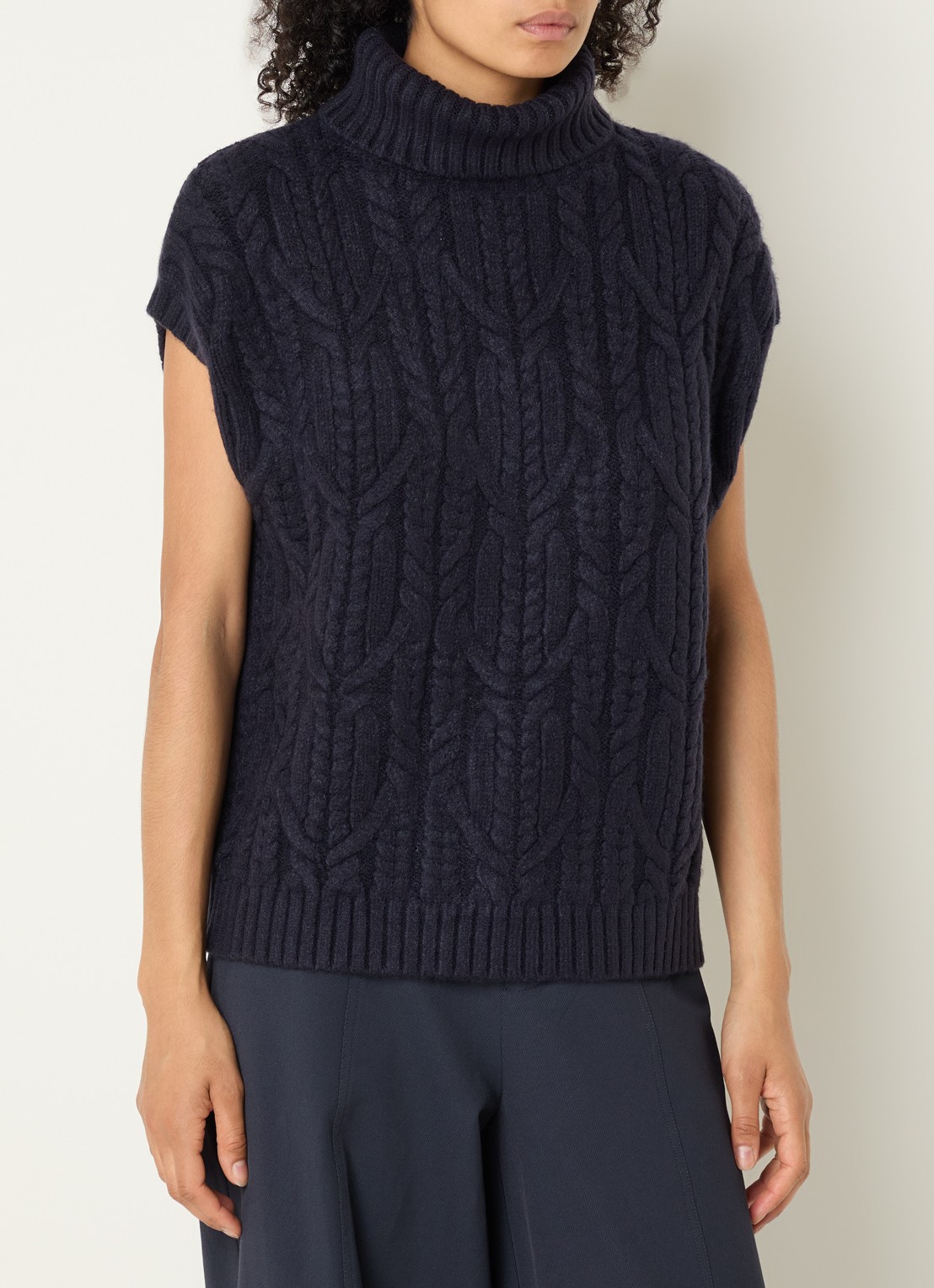 Co'Couture Row oversized kabelgebreide spencer met col - detail blauw