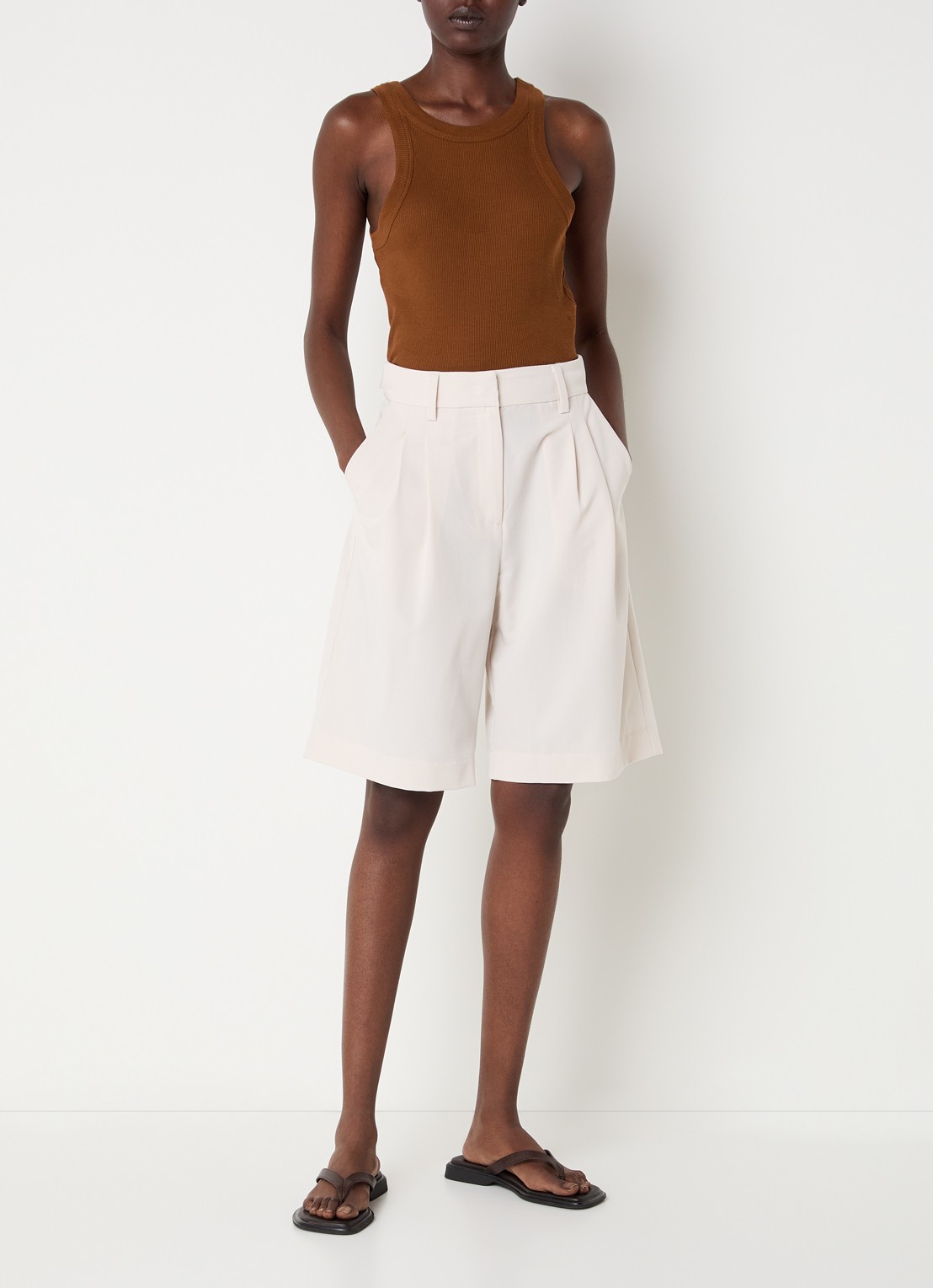 Co'Couture TengaCC high waist loose fit korte pantalon met steekzakken - voorkant 2 ivoor