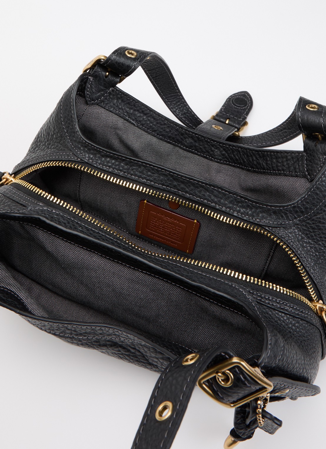 Coach Drifter 31 schoudertas van leer met verstelbare schouderriem - detail zwart