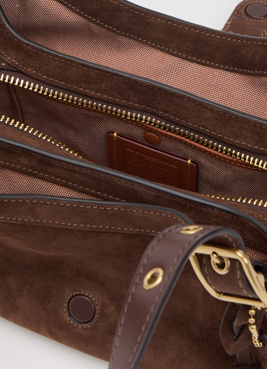 Coach Drifter 31 schoudertas van suède met verstelbare schouderriem - detail 2 donkerbruin
