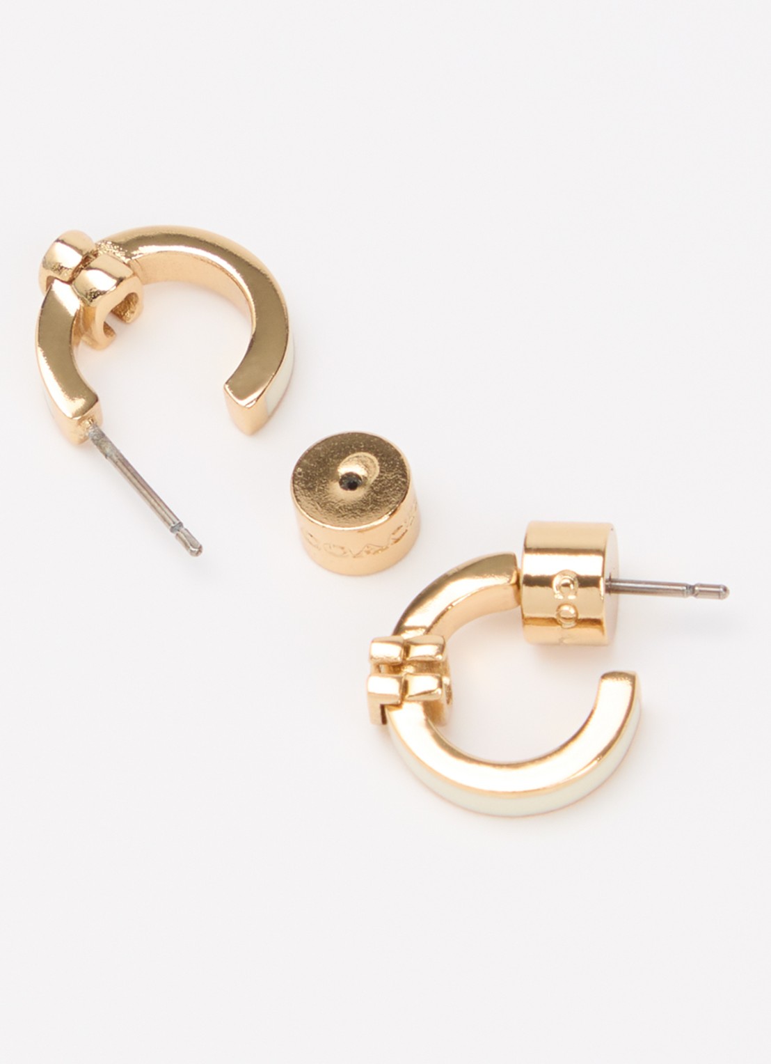 Coach Enamel C Huggie oorringen - detail goud