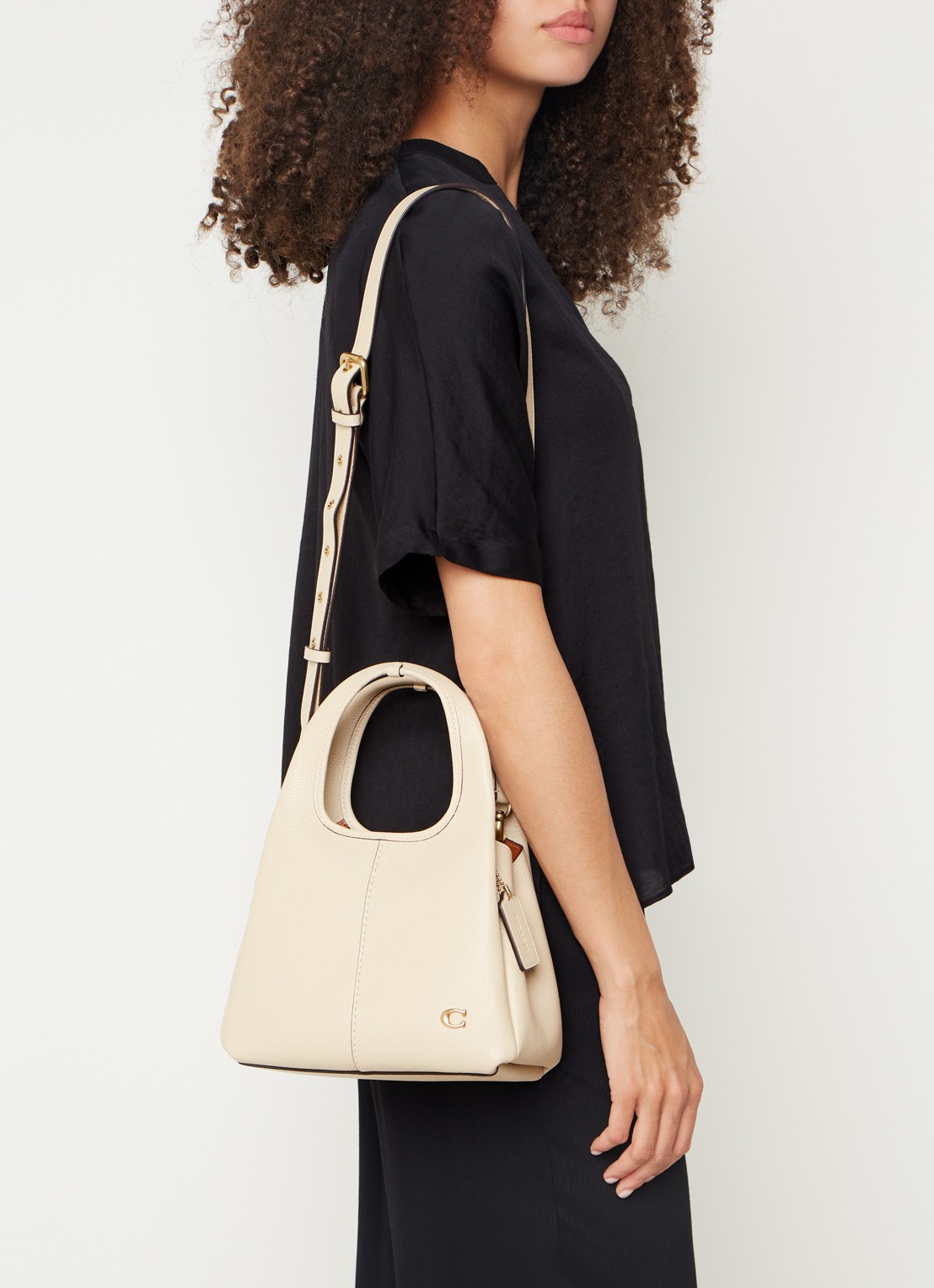 Coach Lana handtas van leer met logo - voorkant 3 creme