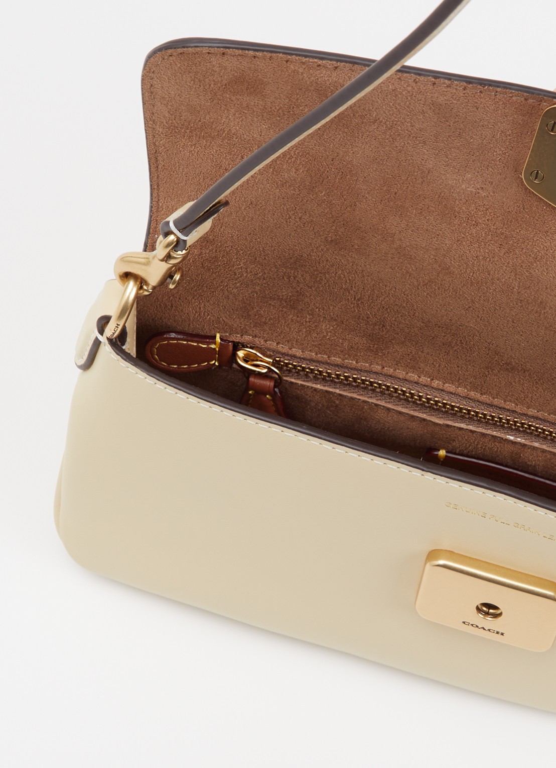 Coach Refined schoudertas van leer met afneembare schouderriem - detail geel