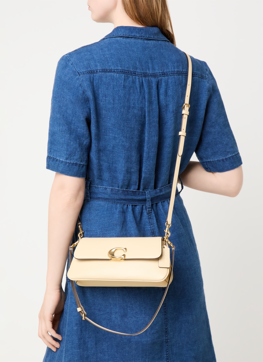 Coach Refined schoudertas van leer met afneembare schouderriem - voorkant 5 geel