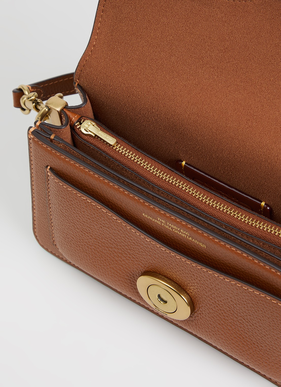 Coach Tabby 20 schoudertas van leer met afneembare schouderriem - detail bruin
