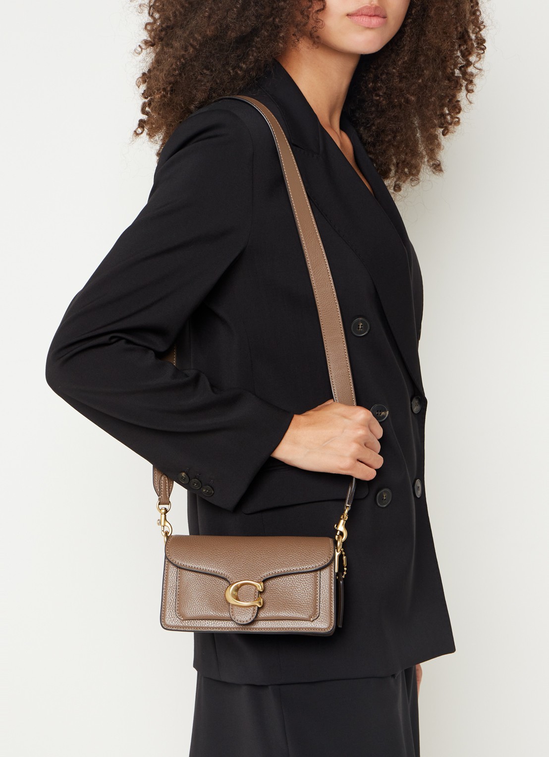 Coach Tabby 20 schoudertas van leer met logo - voorkant 6 lichtbruin
